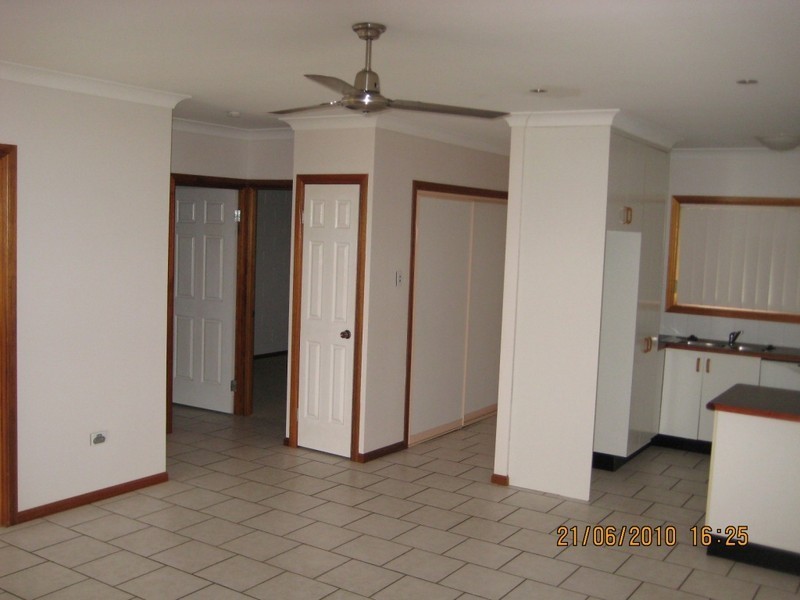 3/50 Latchford Street, Pimlico QLD 4812