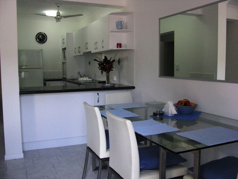 1/37 Marine Pde Arcadia, Magnetic Island QLD 4819