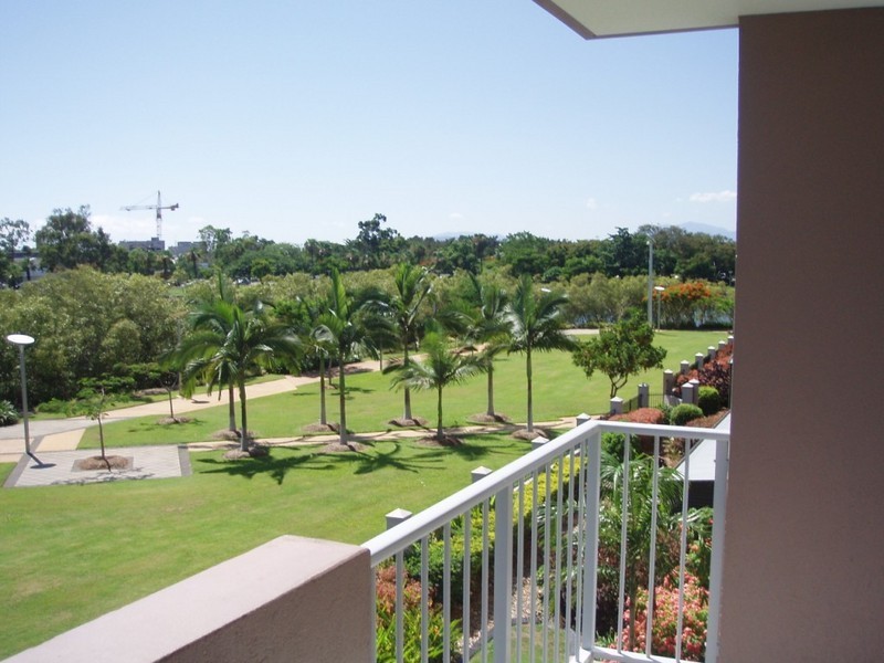 12/51-69 Stanley Street, Townsville City QLD 4810