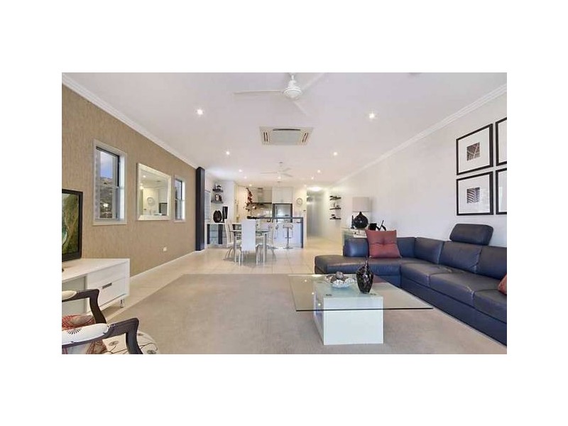 7/74 Cook Street, North Ward QLD 4810