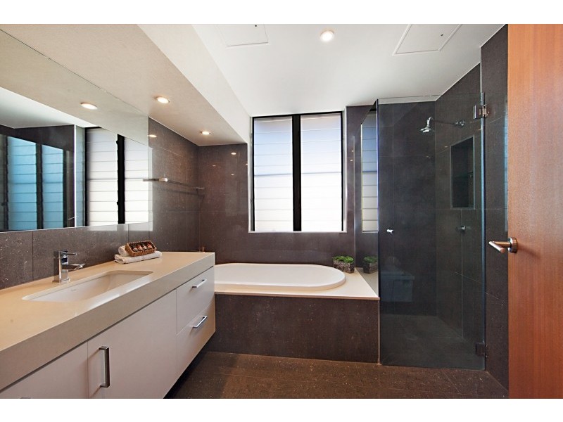 2/106 The Strand, Townsville City QLD 4810