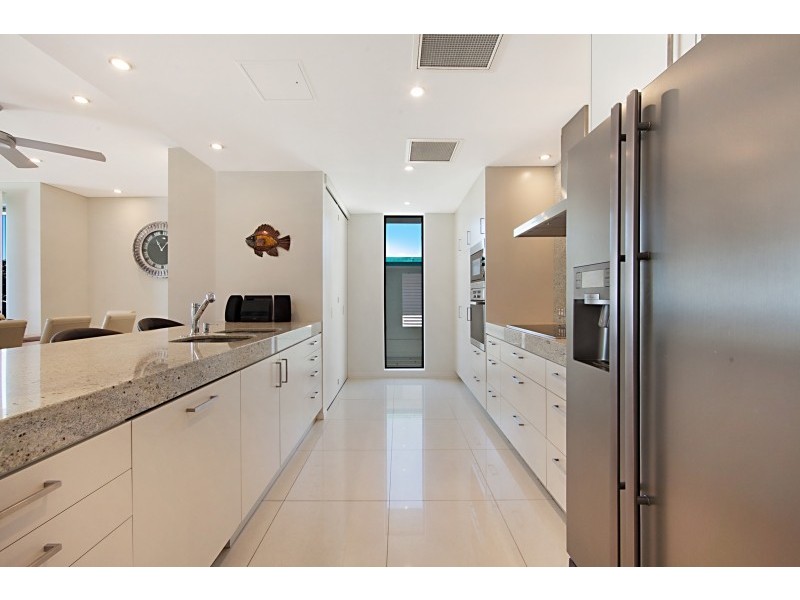 2/106 The Strand, Townsville City QLD 4810