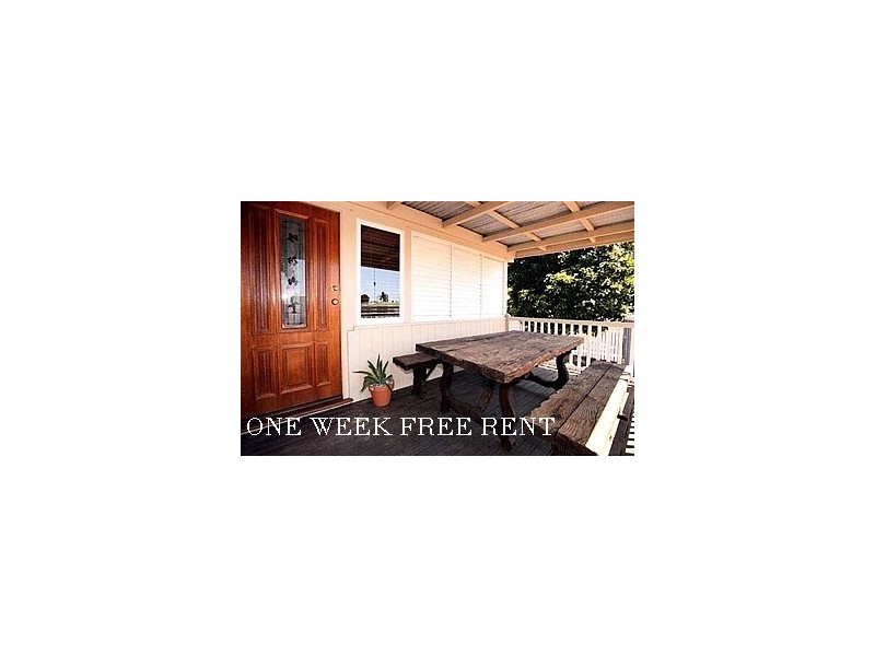 2 Eighth Ave, South Townsville QLD 4810