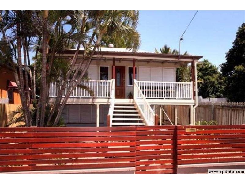 2 Eighth Ave, South Townsville QLD 4810
