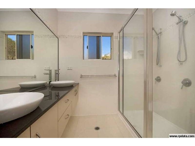 2/20 Blackwood Street, Townsville City QLD 4810