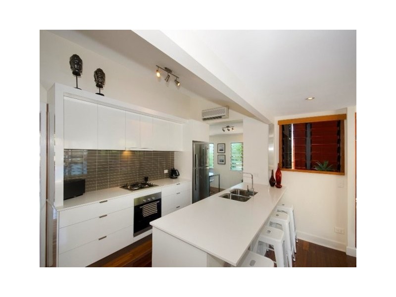 42 Stokes Street, Townsville City QLD 4810