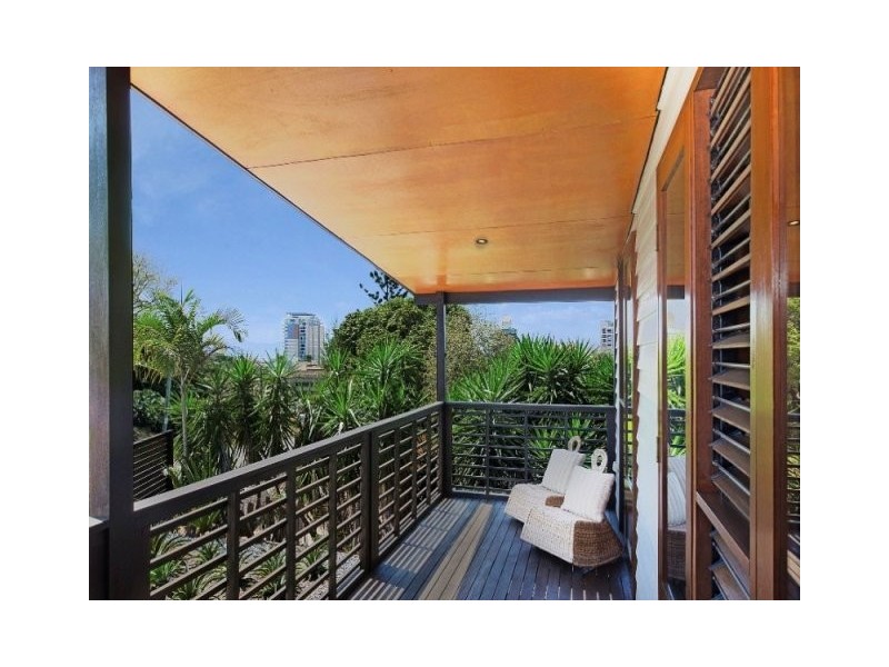 42 Stokes Street, Townsville City QLD 4810