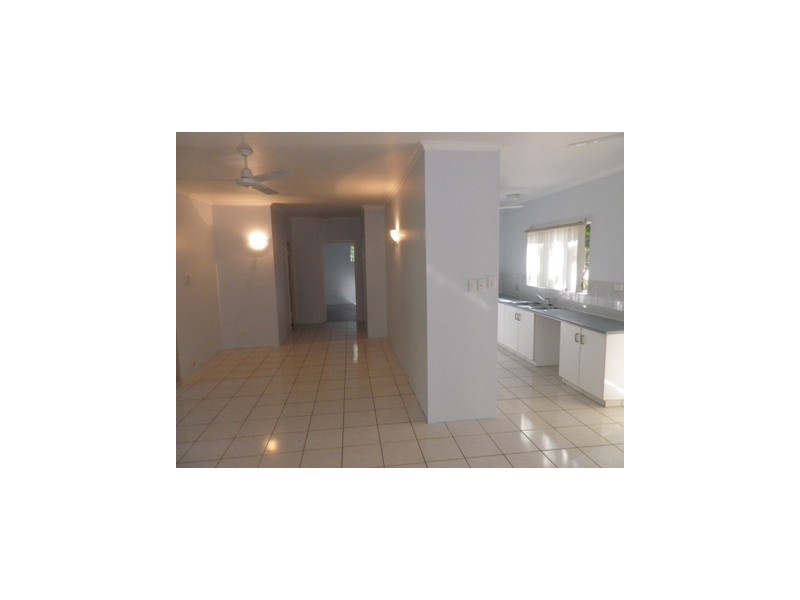 17 Compass Crescent, Magnetic Island QLD 4819