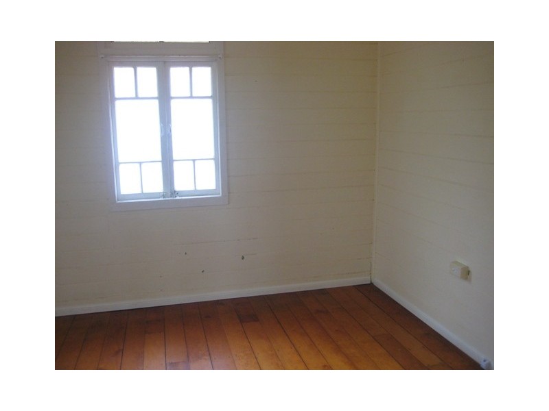 69 Seventh Street, Railway Estate QLD 4810