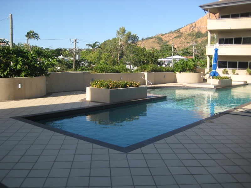 13/88 Mitchell Street, North Ward QLD 4810