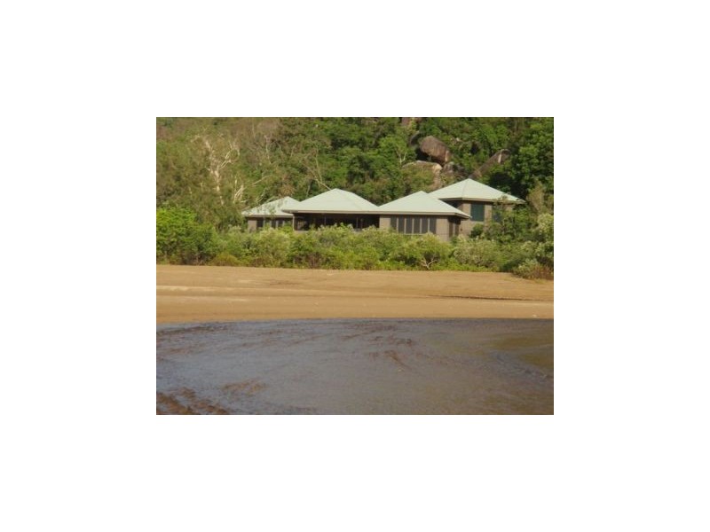 12 Henry Lawson Street, Magnetic Island QLD 4819