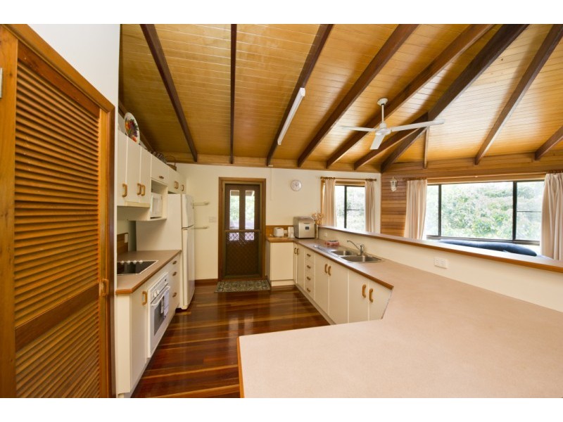 4 Trana Court, Magnetic Island QLD 4819
