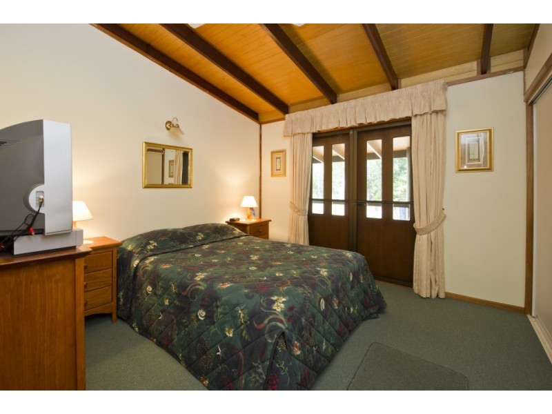 4 Trana Court, Magnetic Island QLD 4819