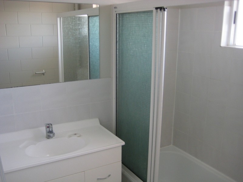 6/10 Sooning Street, Hermit Park QLD 4812