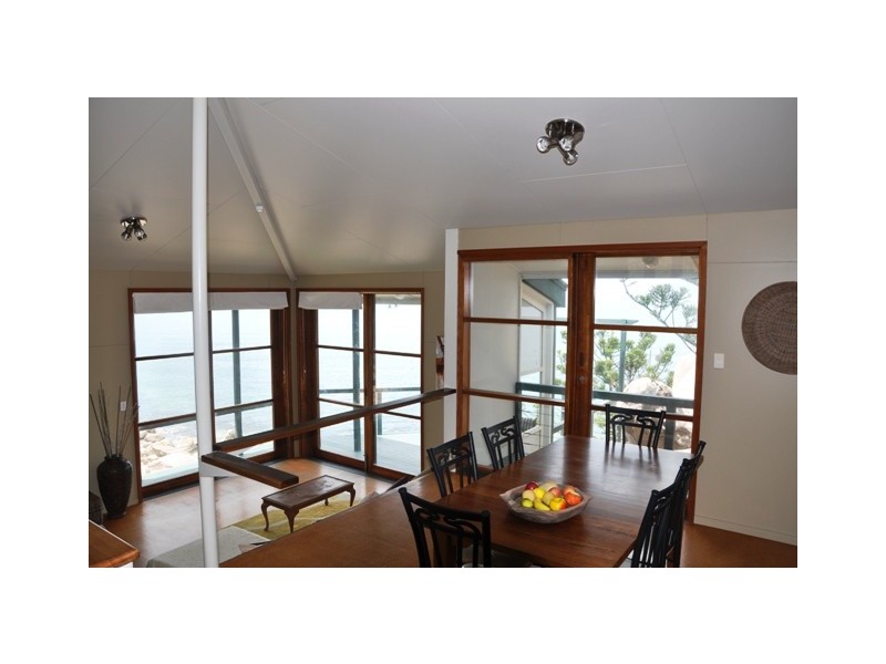 12A Boulder Court, Magnetic Island QLD 4819