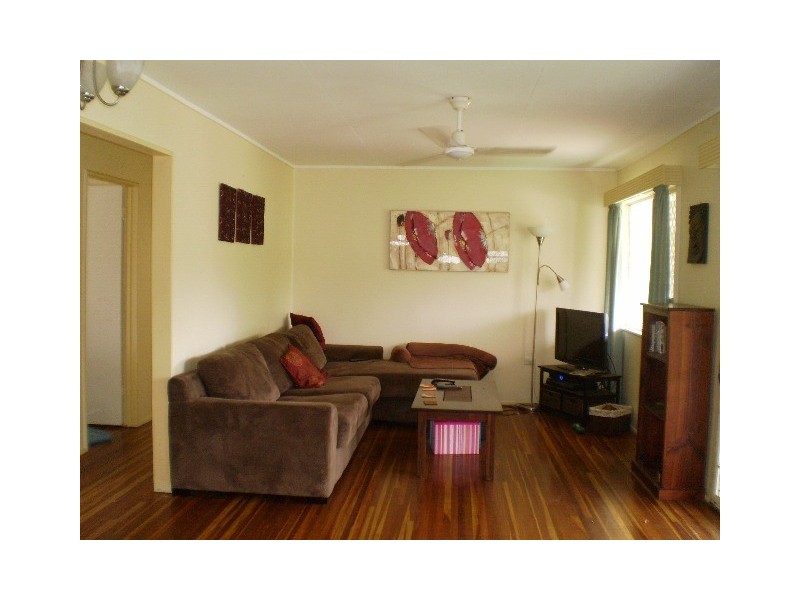 4 Selwyn Street, Cranbrook QLD 4814