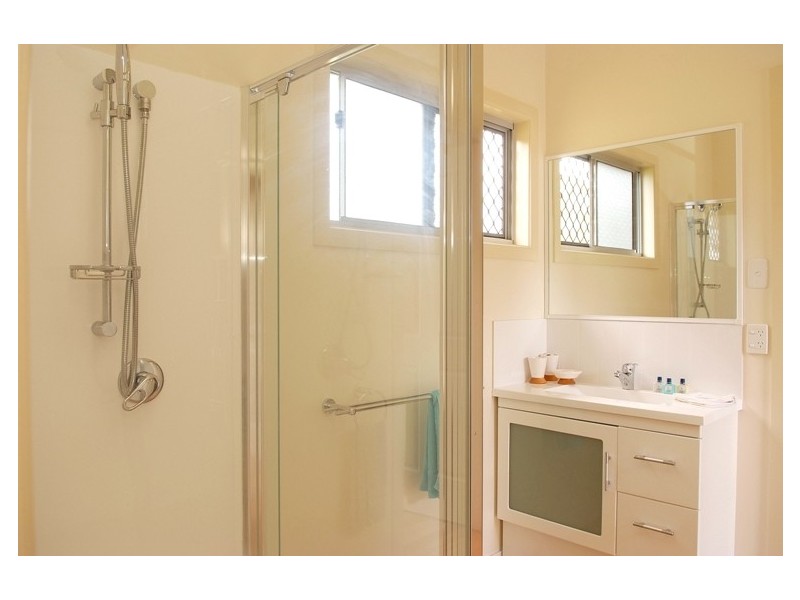 12 Bayside Court, Magnetic Island QLD 4819