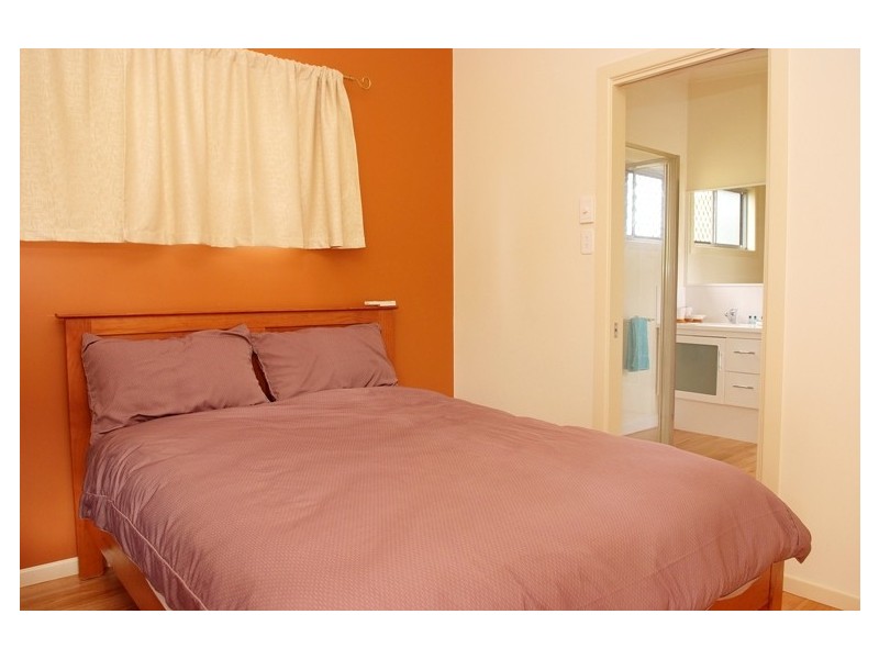 12 Bayside Court, Magnetic Island QLD 4819