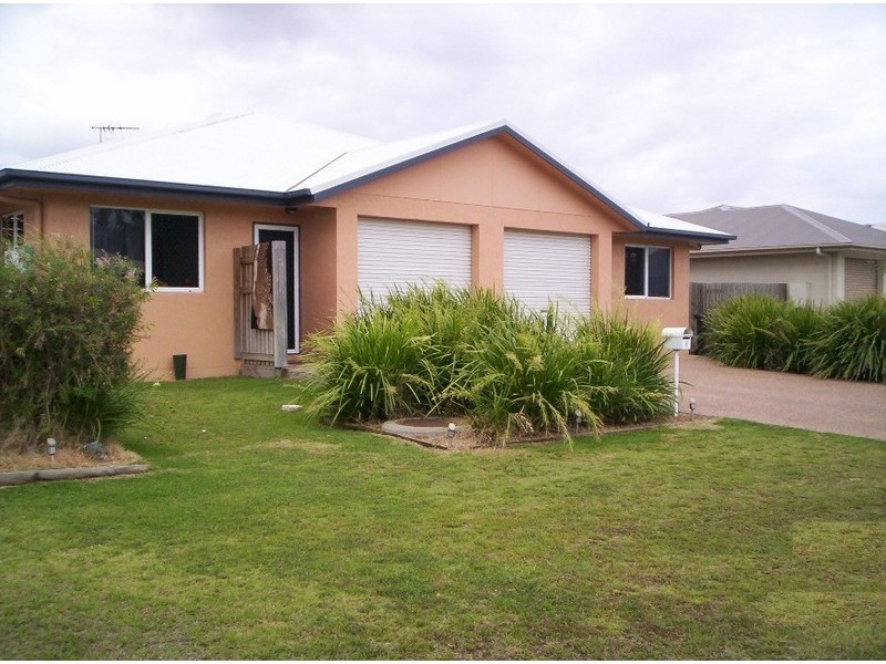 1/13 Amy Court, Kelso QLD 4815