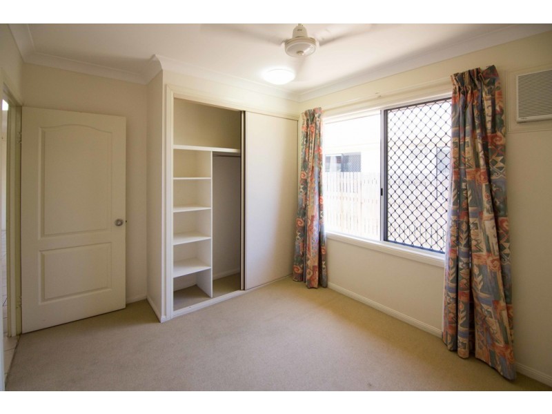 1/13 Amy Court, Kelso QLD 4815