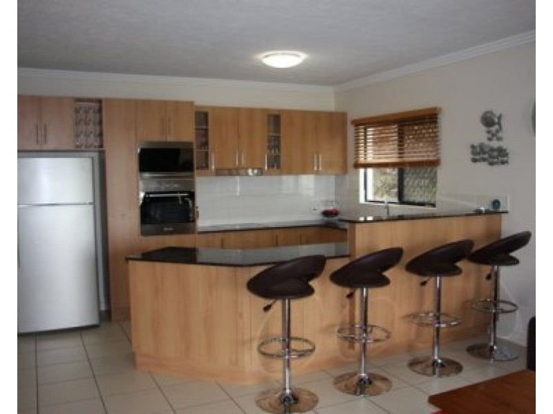 201/3 Melton Terrace, North Ward QLD 4810