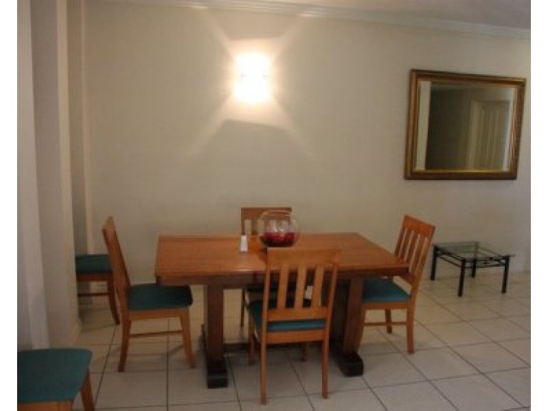 201/3 Melton Terrace, North Ward QLD 4810