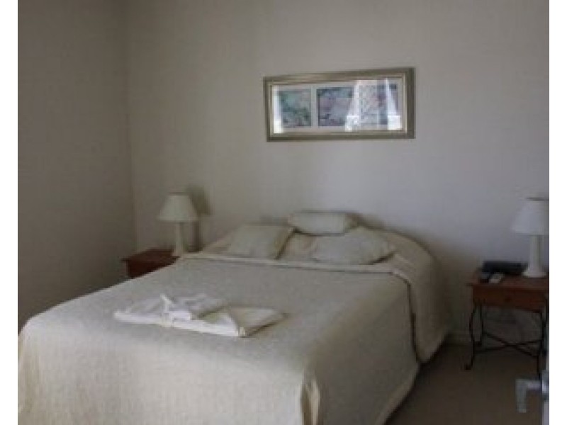 201/3 Melton Terrace, North Ward QLD 4810