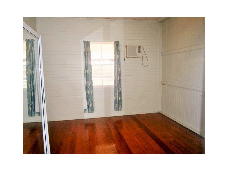 56 Tully Street, South Townsville QLD 4810