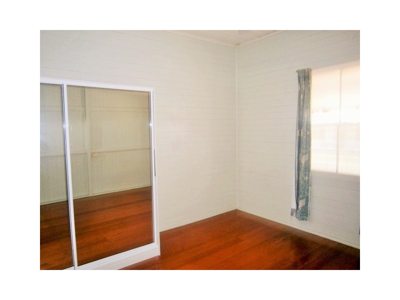 56 Tully Street, South Townsville QLD 4810