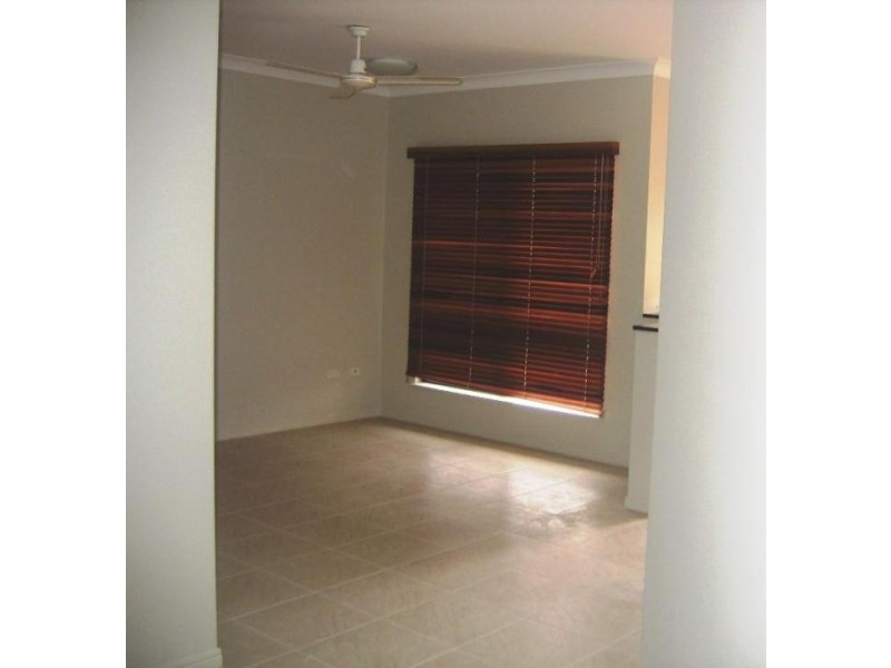 6 Waterdragon Link, Douglas QLD 4814