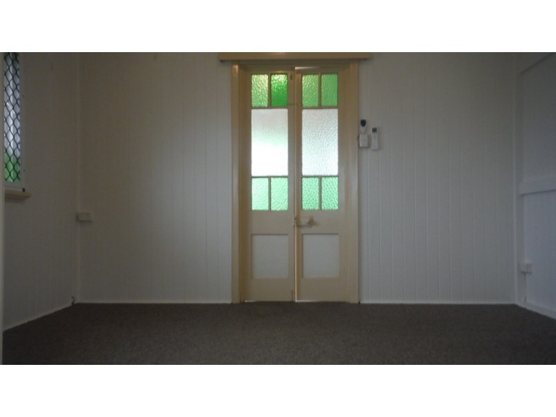 34 Morehead Street, South Townsville QLD 4810