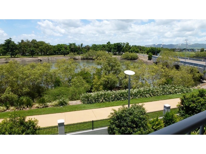 7/11-17 Stanley Street, Townsville City QLD 4810