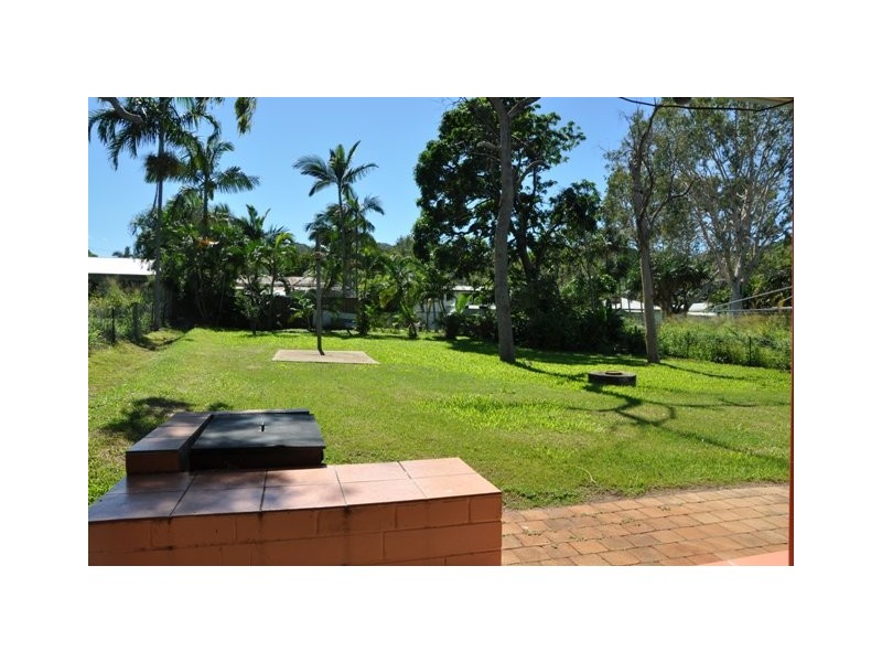 24 Barbarra Street, Magnetic Island QLD 4819