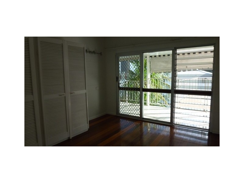 1/9 Melton Tce, Townsville City QLD 4810