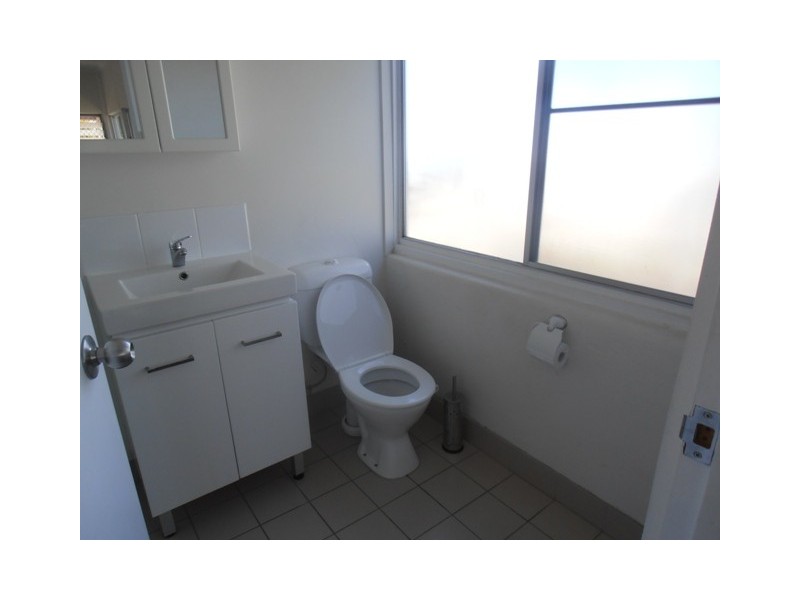 1/9 Melton Tce, Townsville City QLD 4810