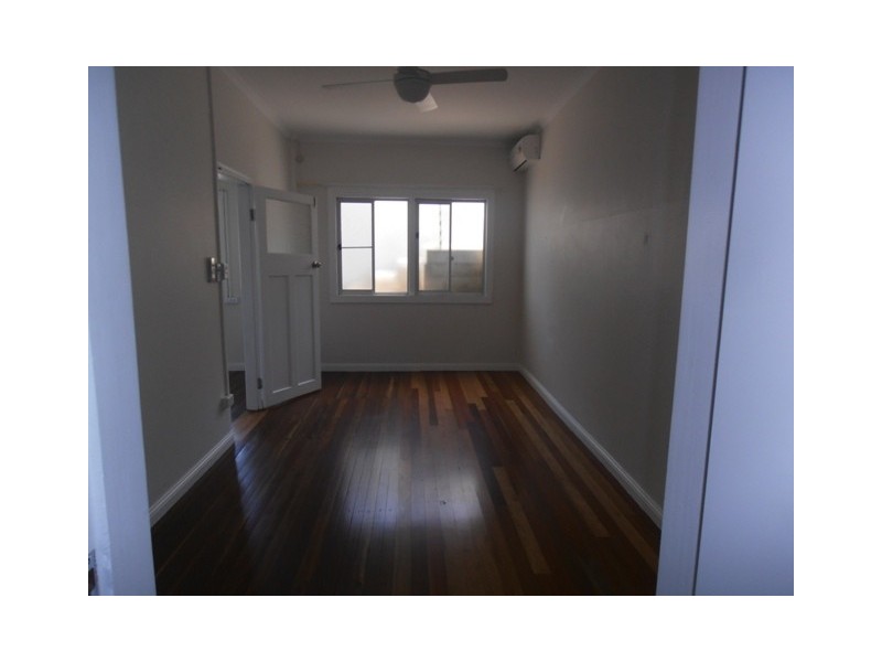 1/9 Melton Tce, Townsville City QLD 4810