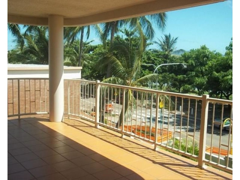 3/93 The Strand, North Ward QLD 4810