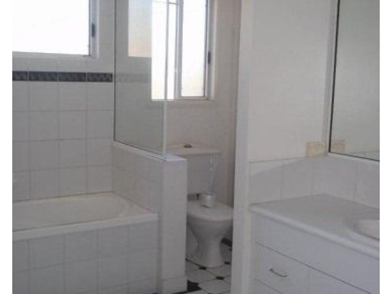 3/93 The Strand, North Ward QLD 4810