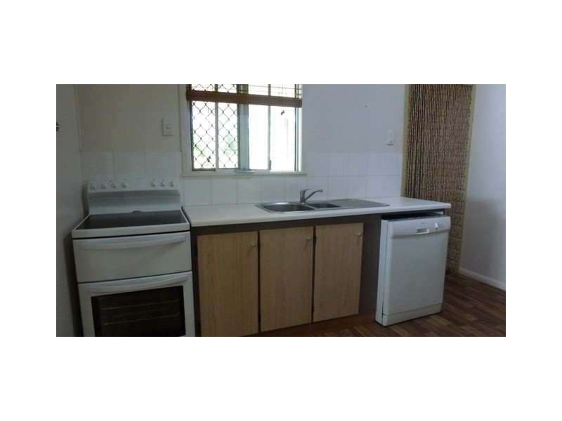 38 Sussex Street, Hyde Park QLD 4812