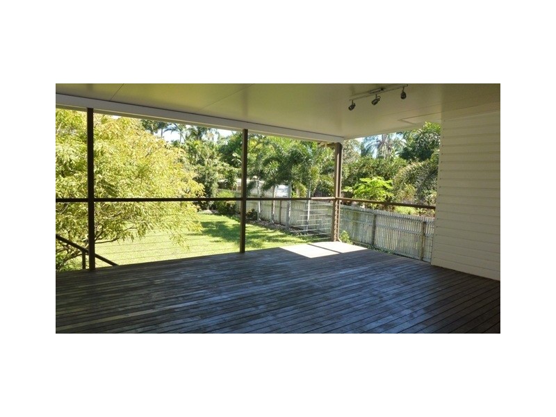 38 Sussex Street, Hyde Park QLD 4812