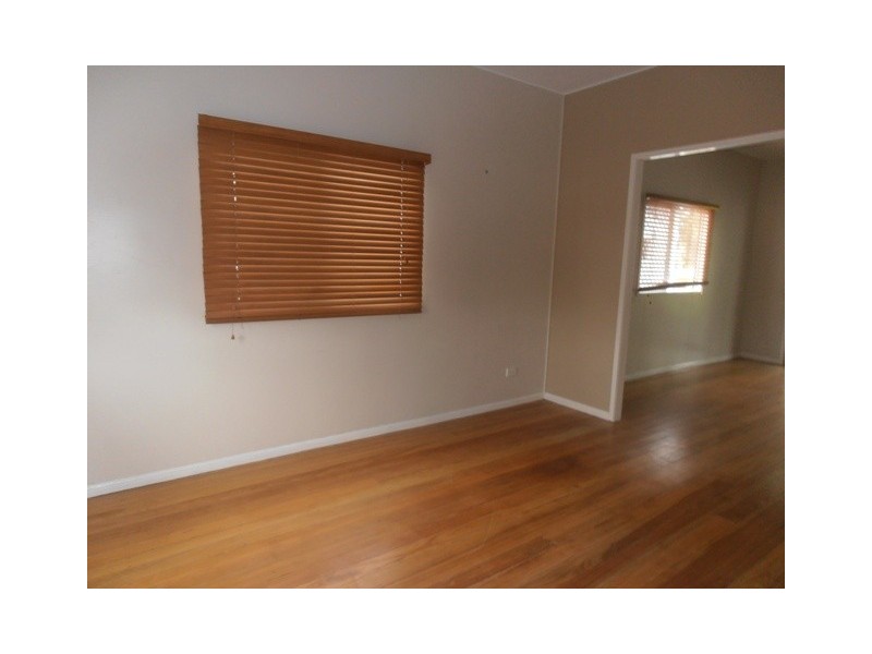 38 Sussex Street, Hyde Park QLD 4812