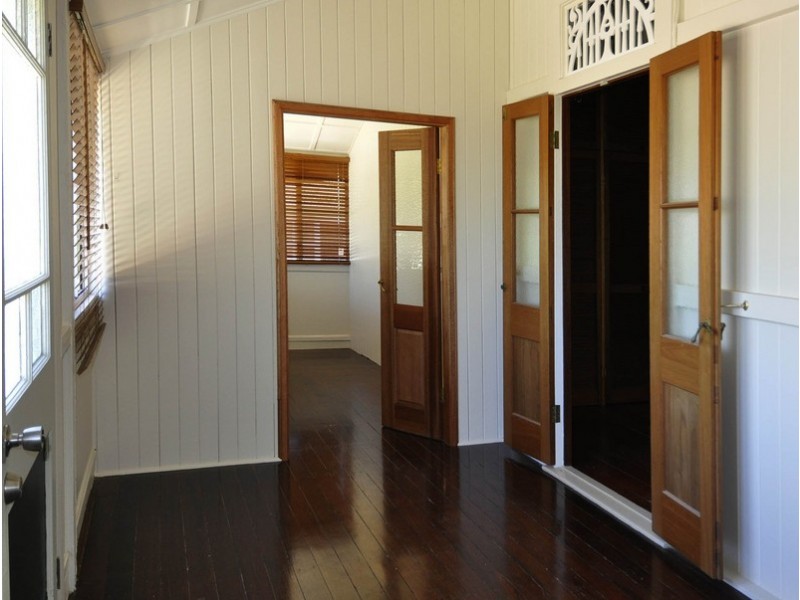 53 Armstrong Street, Hermit Park QLD 4812