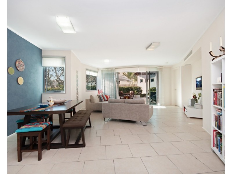 315/72-74 The Strand, North Ward QLD 4810