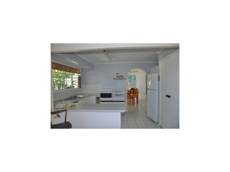 20 Compass Crescent, Magnetic Island QLD 4819