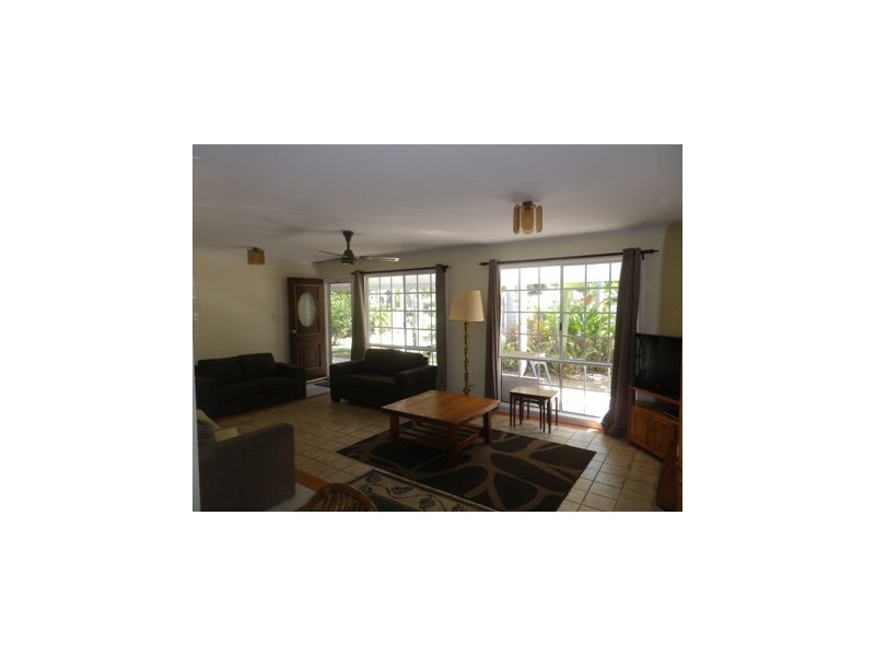 20 Compass Crescent, Magnetic Island QLD 4819