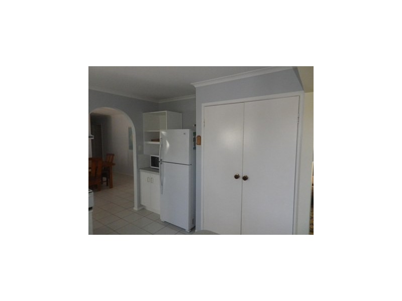 20 Compass Crescent, Magnetic Island QLD 4819