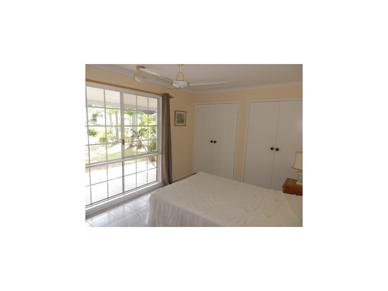 20 Compass Crescent, Magnetic Island QLD 4819