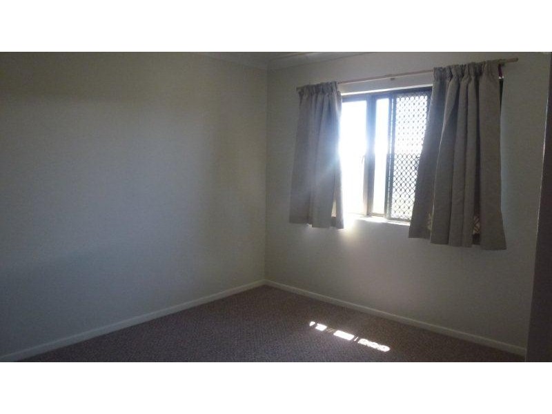 2/139 Mitchell Street, North Ward QLD 4810