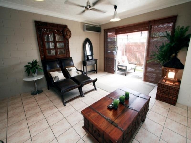 6/21-23 Tuffley, West End QLD 4810