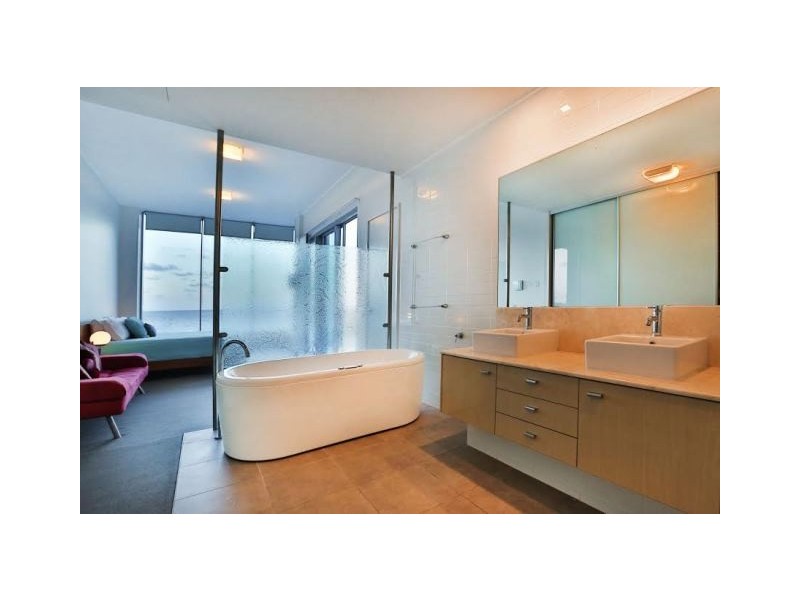 110/72-74 The Strand, North Ward QLD 4810